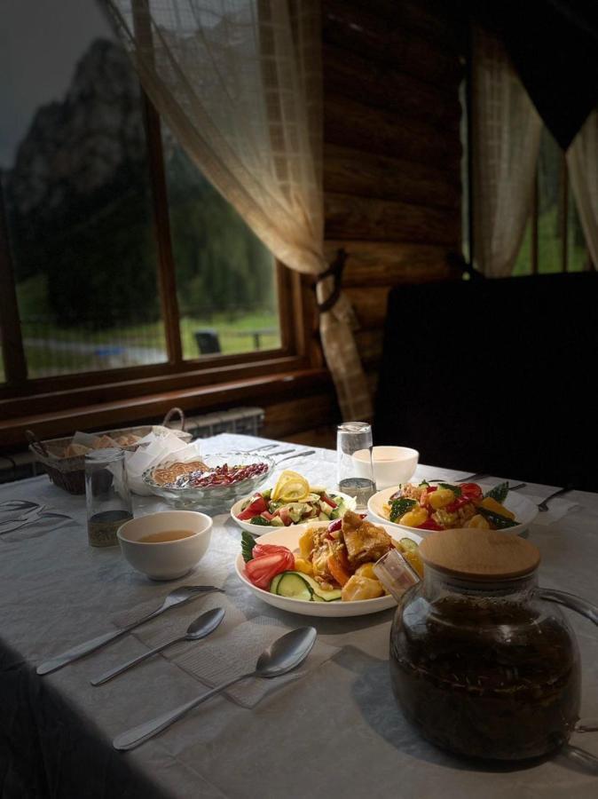 Altyn Arashan Guesthouse Bagian luar foto