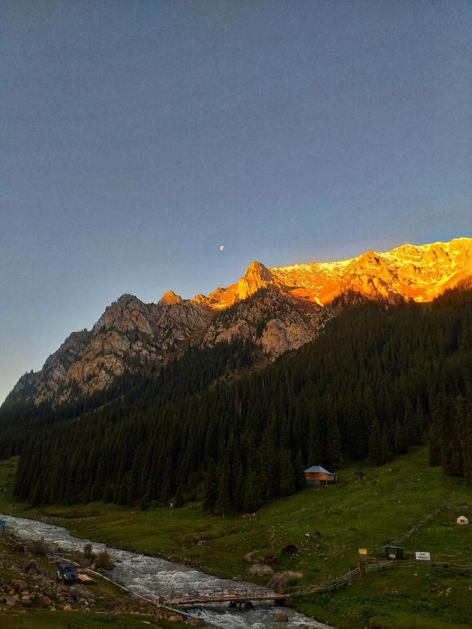 Altyn Arashan Guesthouse Bagian luar foto